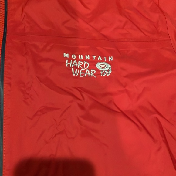 Mountain Hardwear Men's Bold Red Raincoat - Picture 2 of 6